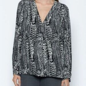 Joie Size Small Black White Yinka Feather 100% Silk V-Neck Blouse 3563